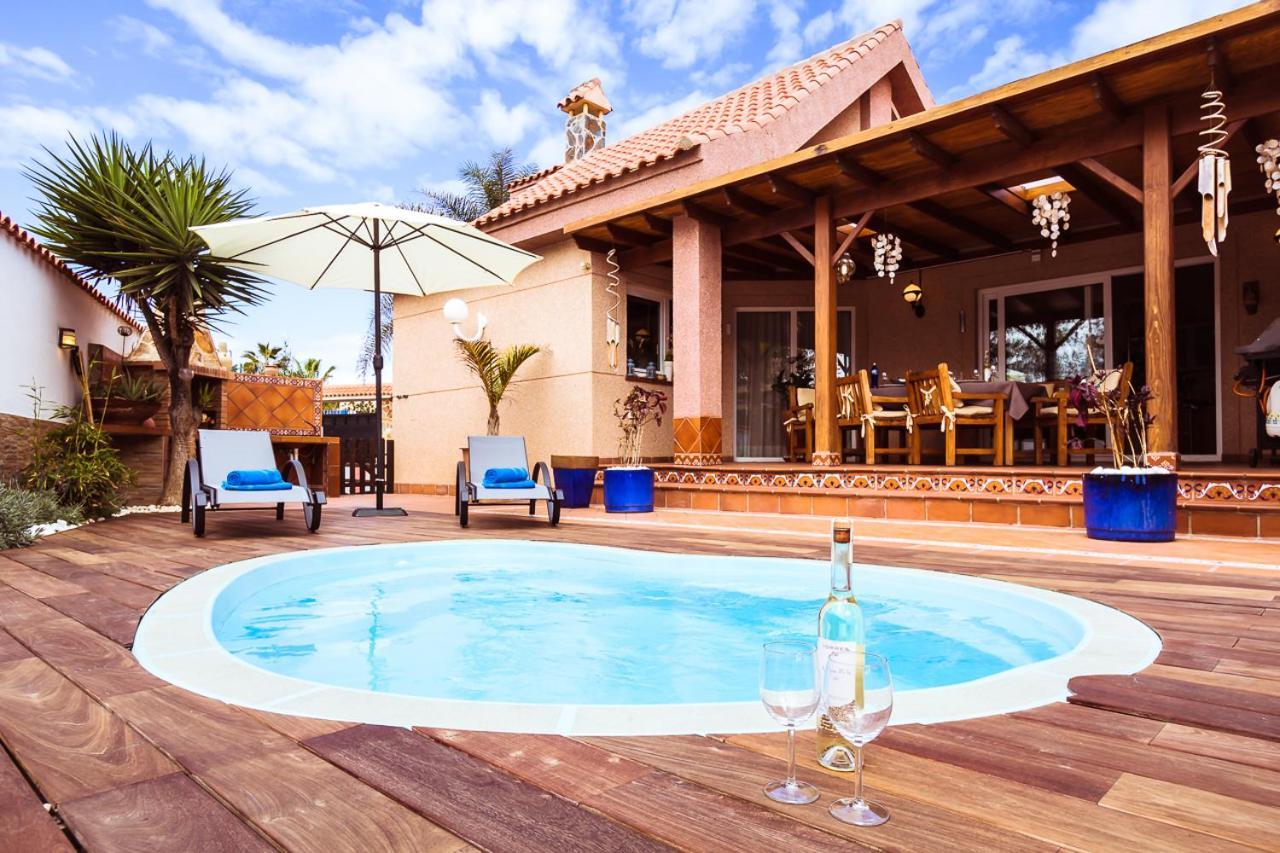 Villa Hibiscus Centrum Corralejo Beach Private Pool Family Exterior photo